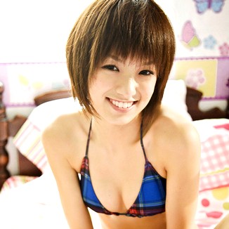 Akina Minami