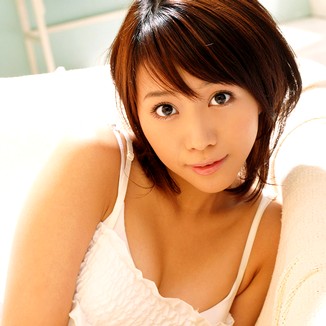 Mika Kaneda 金田美香