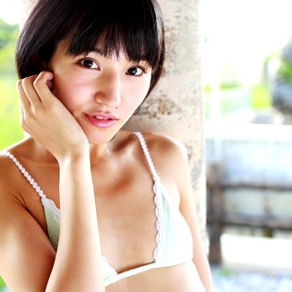 保田真愛